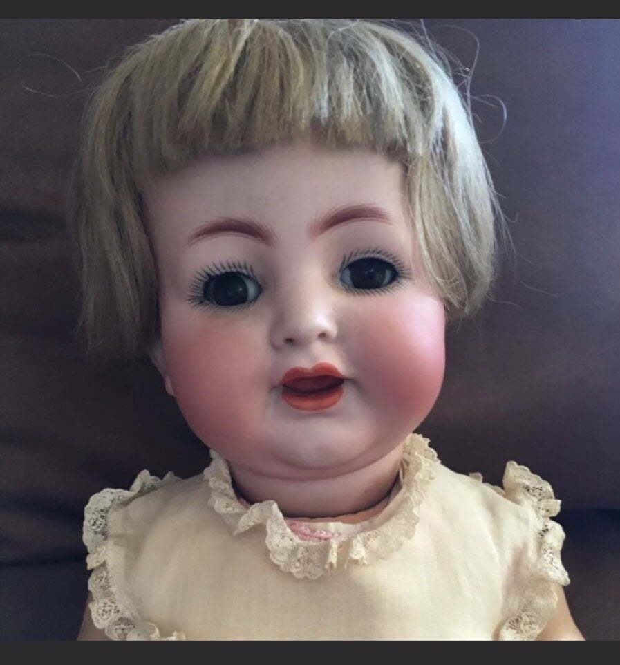 Simon & Halbig Collectable Antique Doll K R 126 Kramer & Reinhardt Bisque Doll