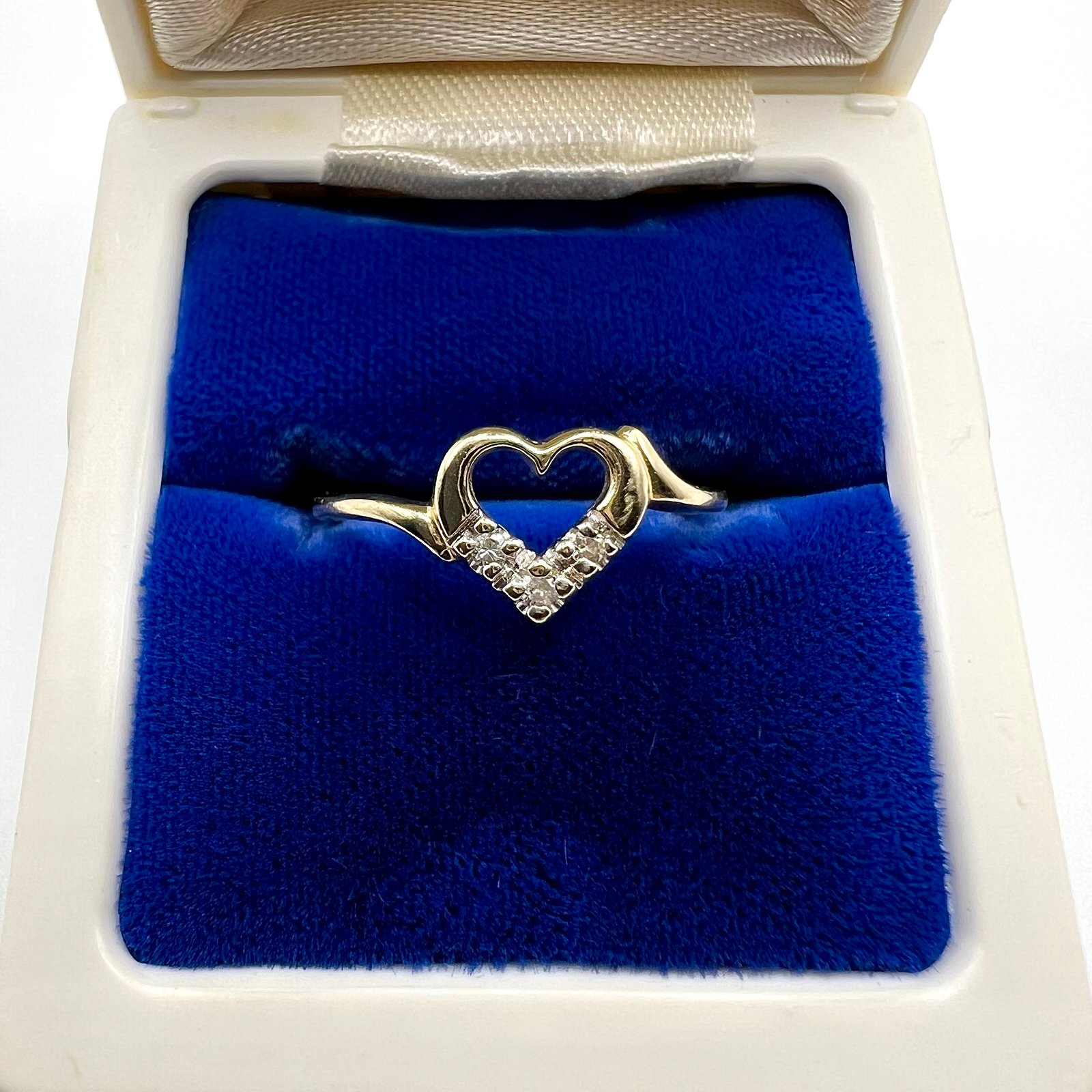 14k Yellow Gold Diamond Heart Ring