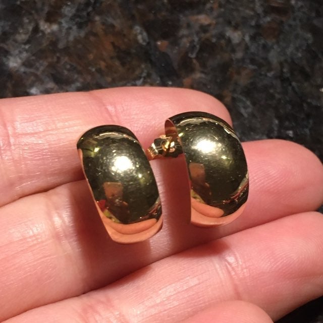 14k solid gold post Earrings