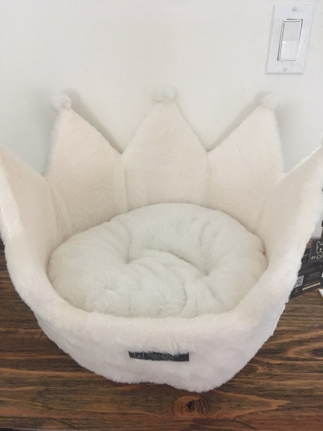 NanDog Crown Pet Bed