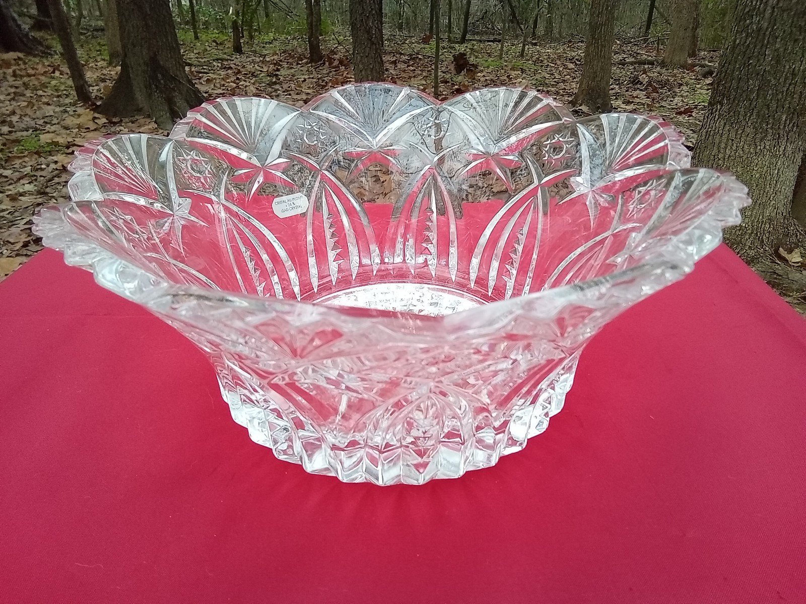 Great-Looking Large Lead-Crystal Glass Bowl