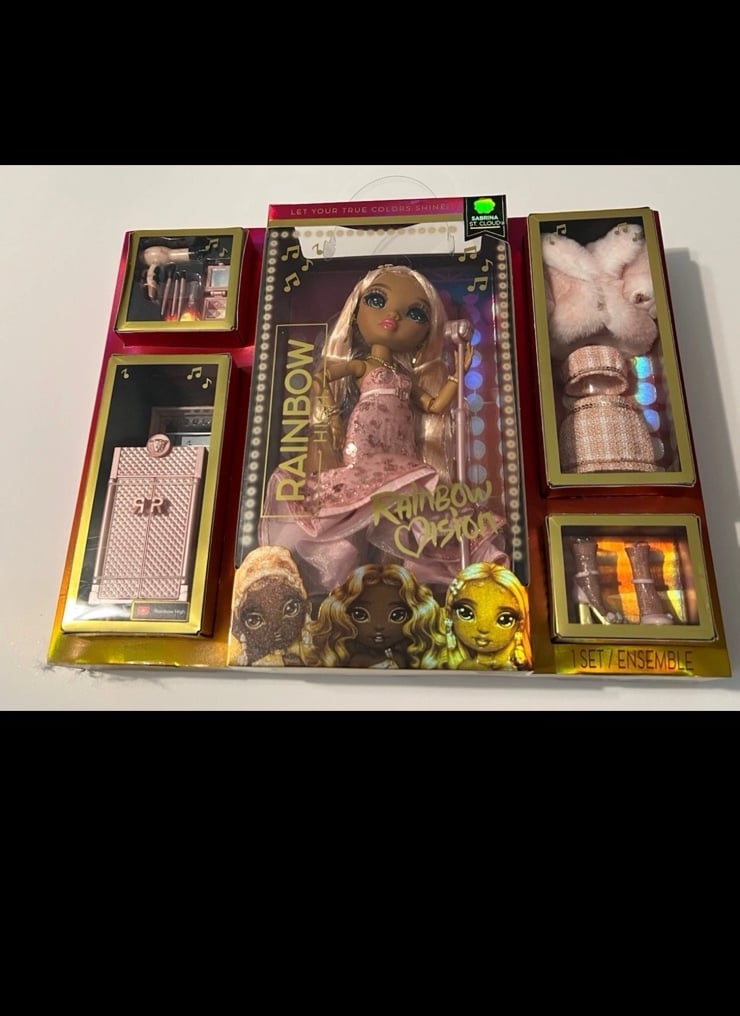 Rainbow High Sabrina St. Cloud Doll NIB