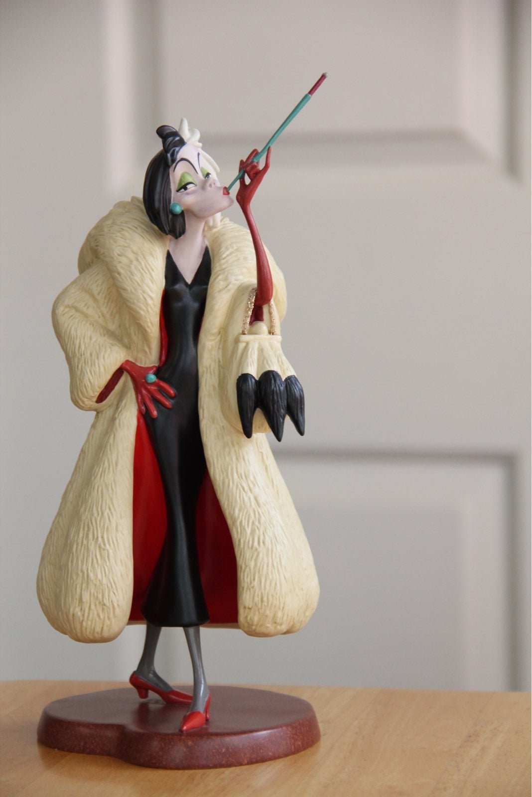 WDCC Cruella Devil No box or coa