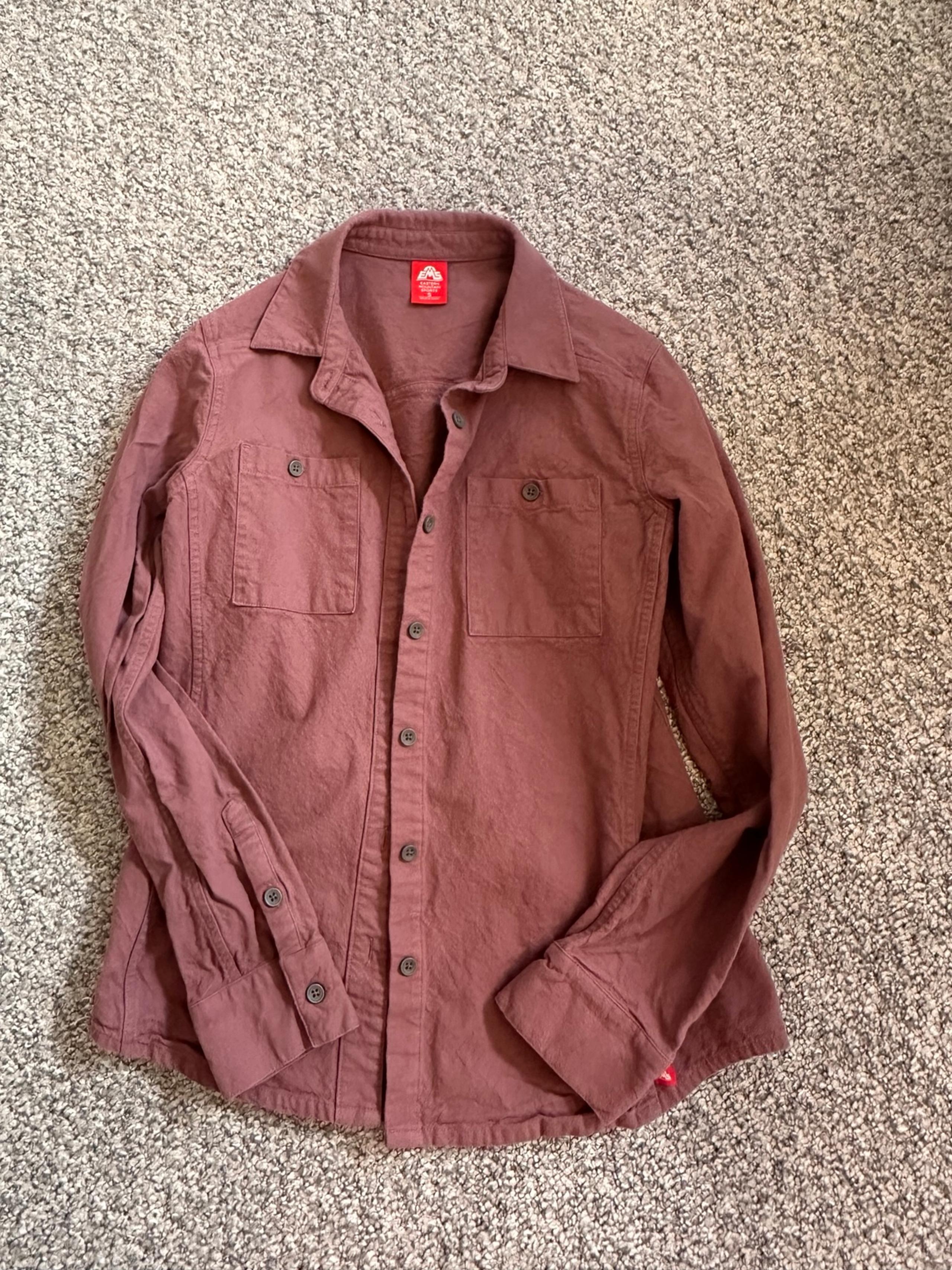 Eastern Mountain Sports Button-Up Shirt
