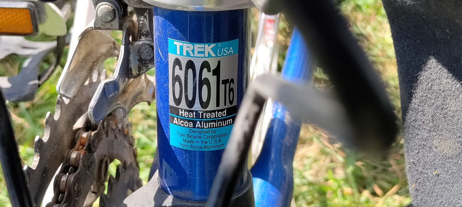 TREK 1100 ALUMINUM Touring Road Bike