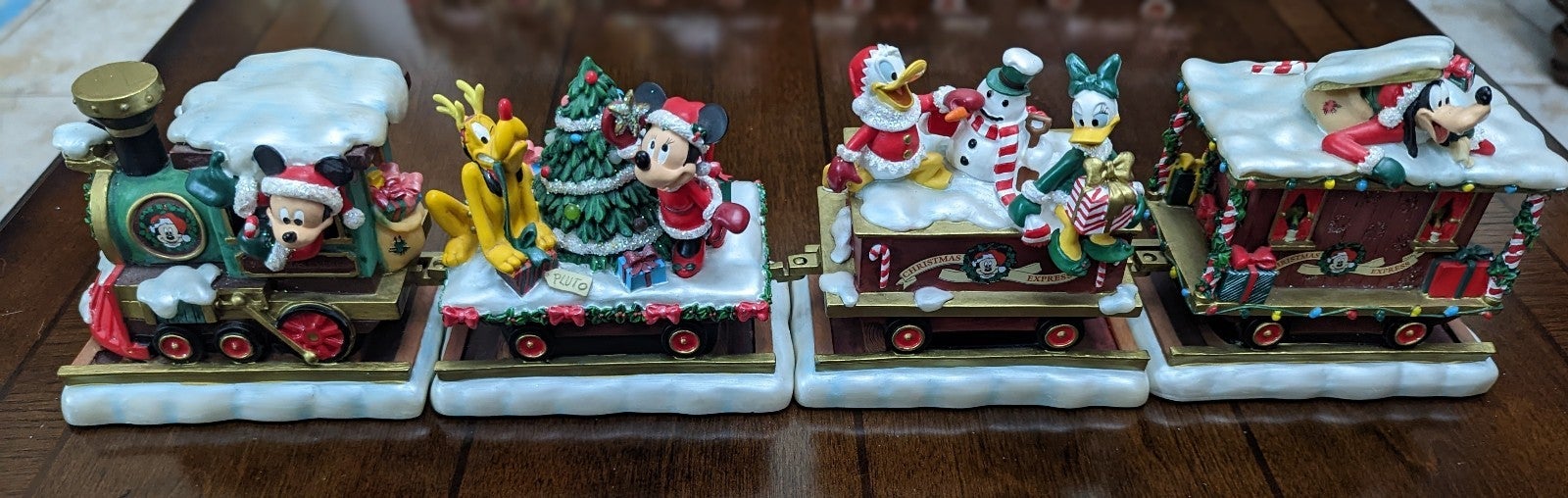 VINTAGE DISNEY MICKEY MOUSE CHRISTMAS COLLECTION HOLIDAY EXPRESS FIGURINE TRAIN
