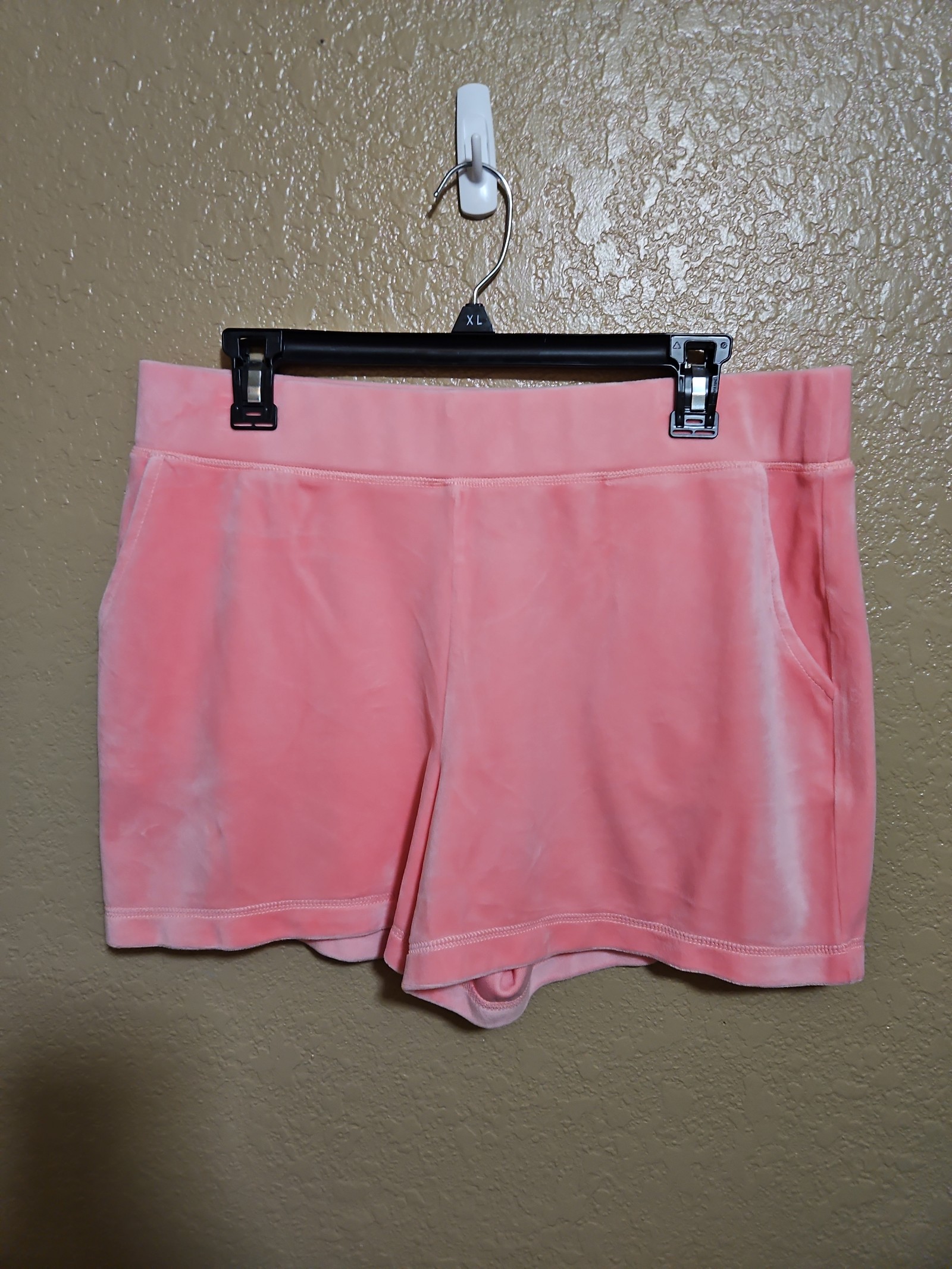 Juicy Couture veloure shorts size L and NWOT
