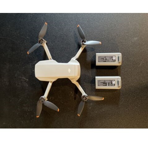 DJI Mini 2 Camera Drone | 4K Video , 31 Minute Flight (Bundle)