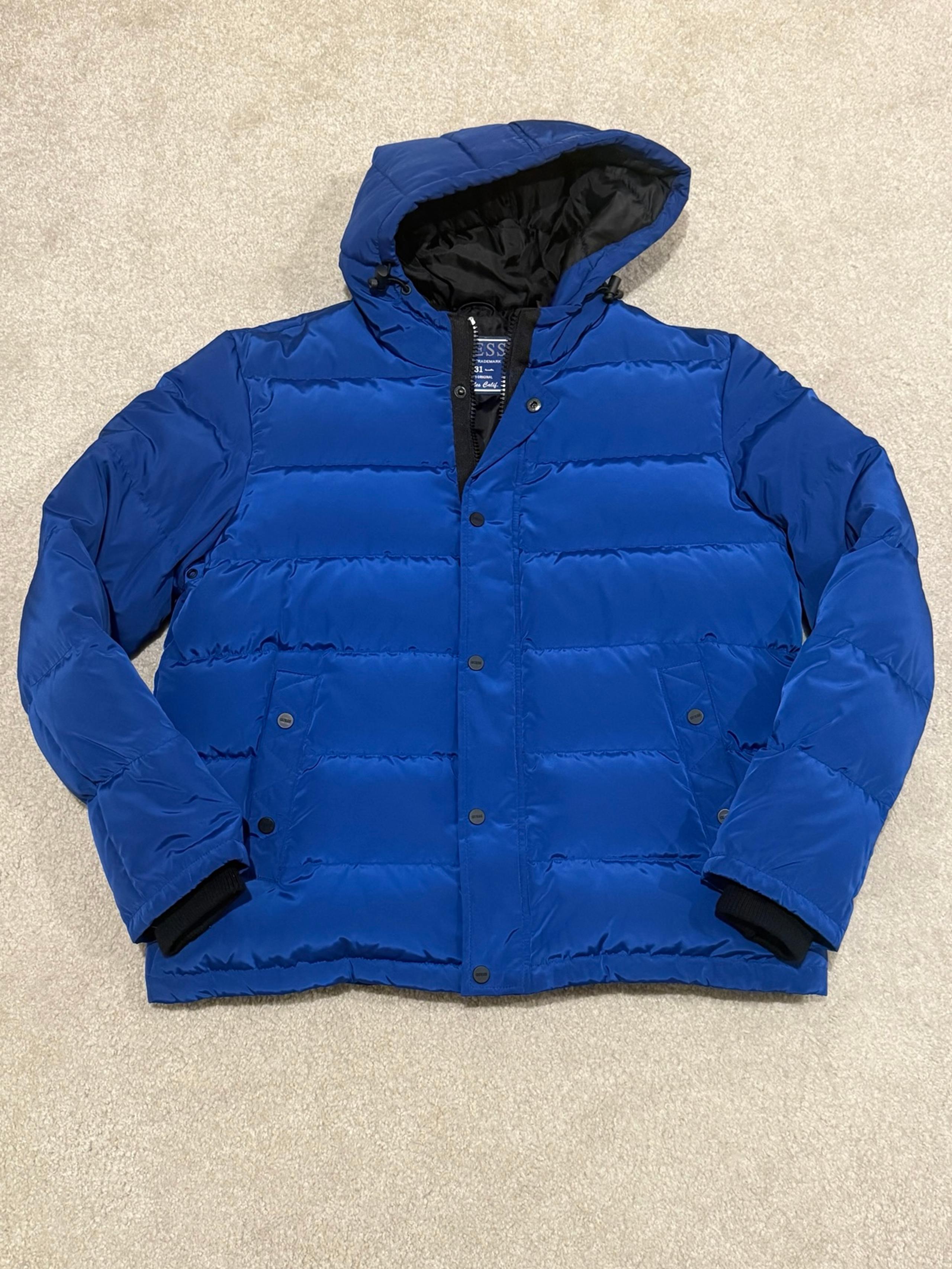 GUESS Puffer Coat/Jacket