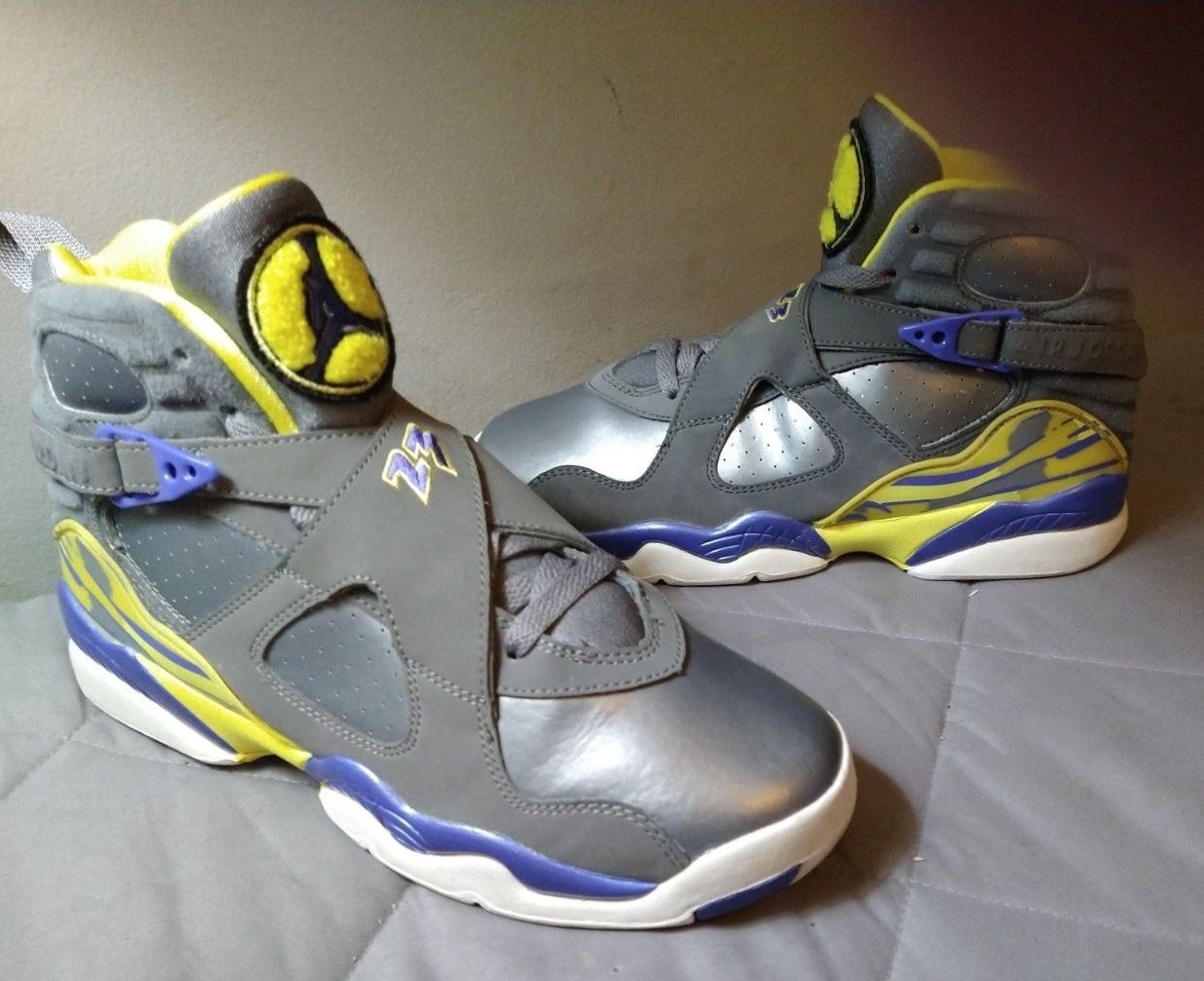 Air Jordan 8 Retro GS 'Laney'