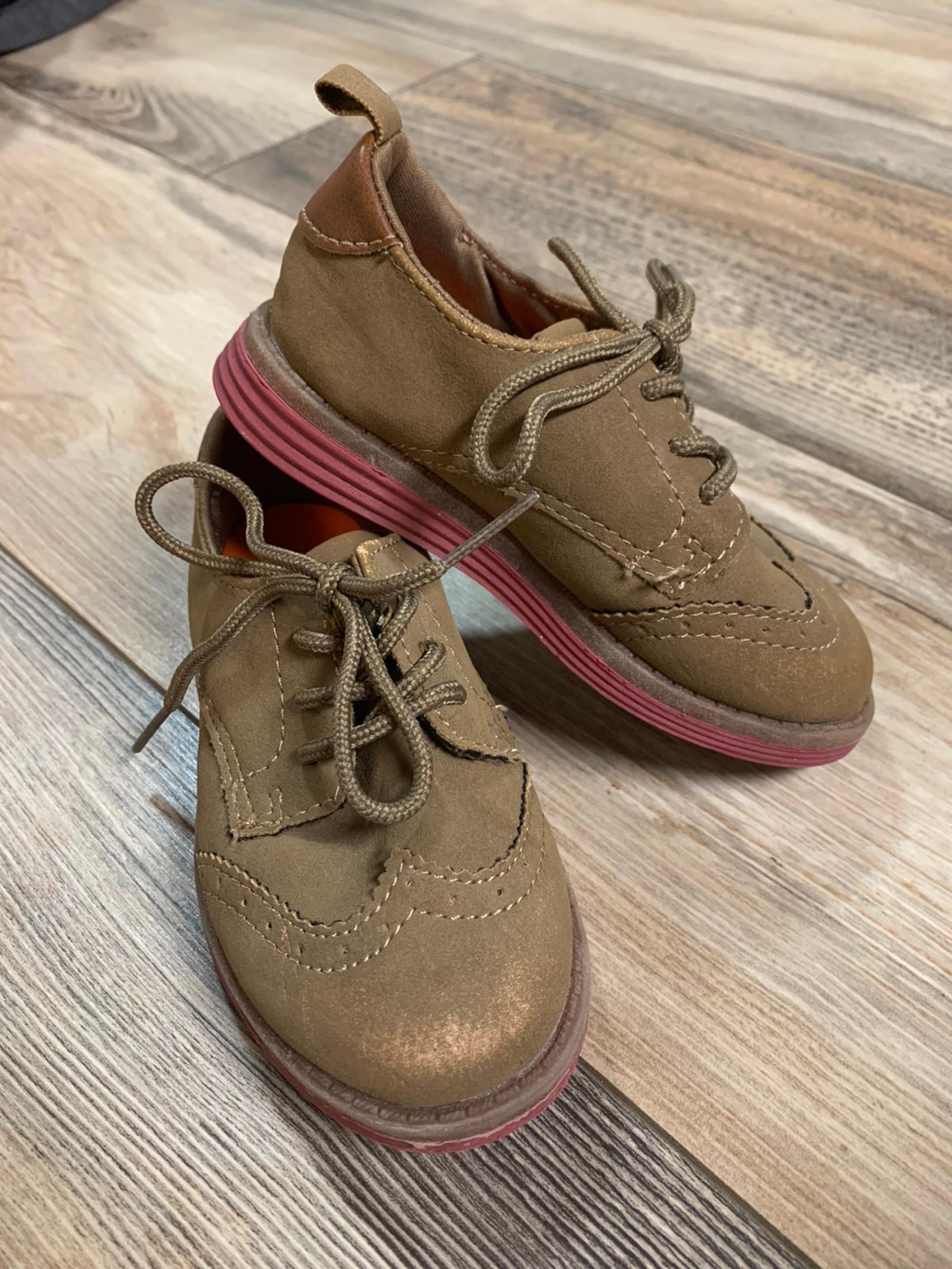 Oshkosh B'gosh Toddler Boys Shoes - Size 7