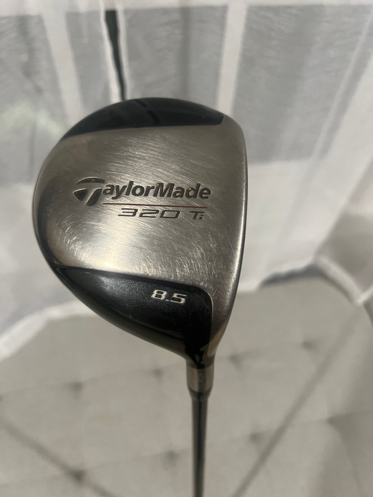 Taylor made 320 Ti 8.5 degree Lite S-90 driver