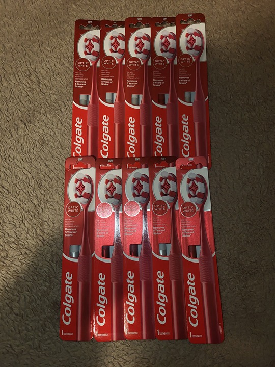 Colgate Optic White Toothbrush Lot of 10 Total Soft Bristle New Unopened