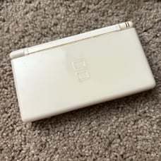 Nintendo DS Lite