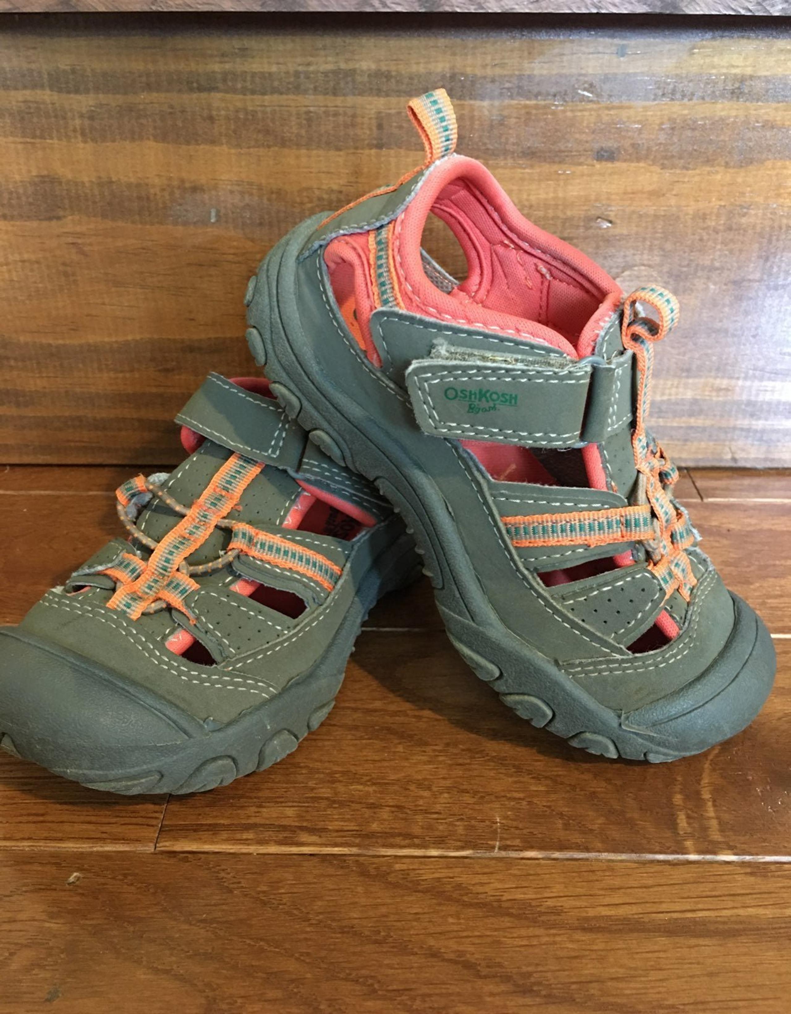 Boys shoes size 10 OshKosh Bgosh