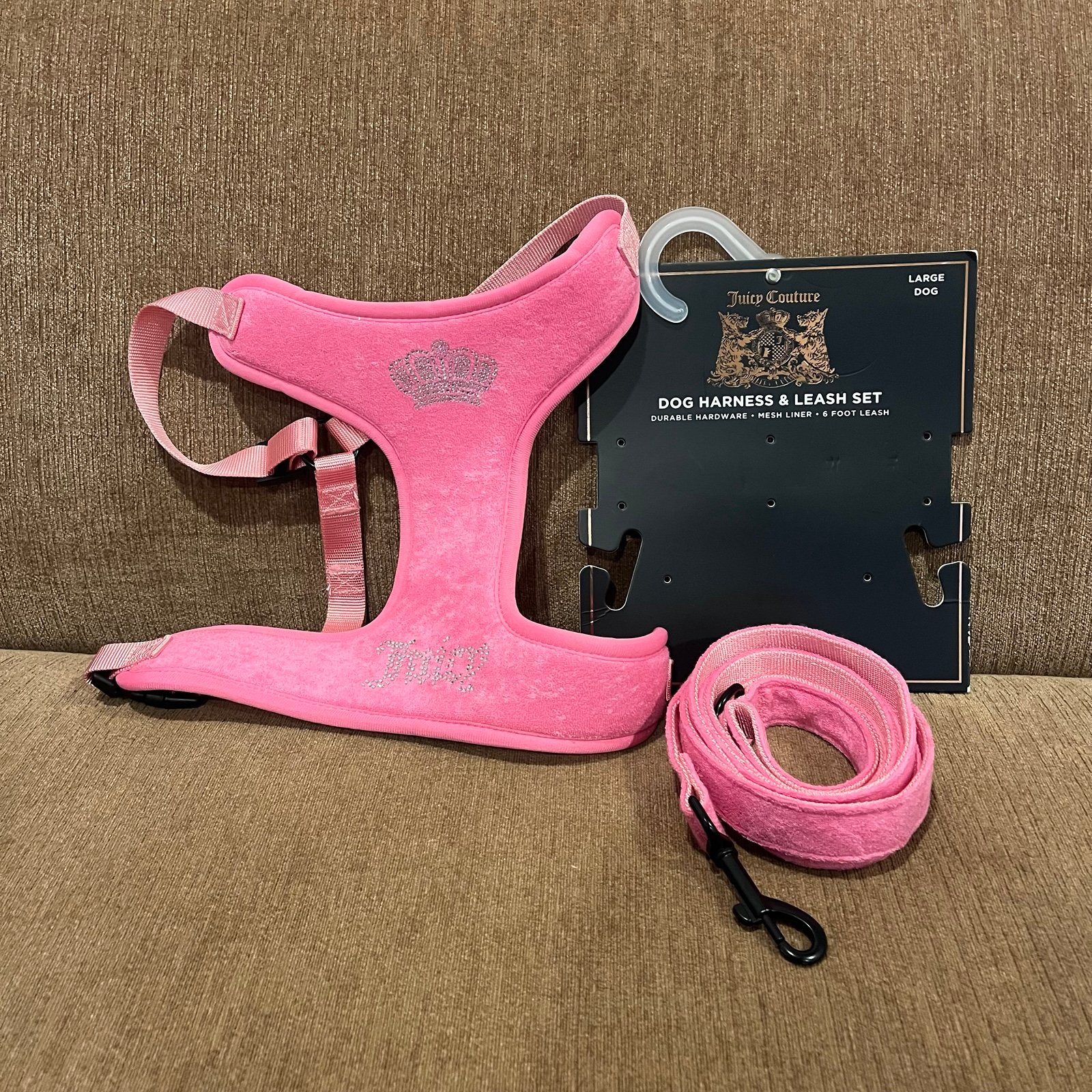 Juicy Couture bedazzled pink dog harness and leash set size large