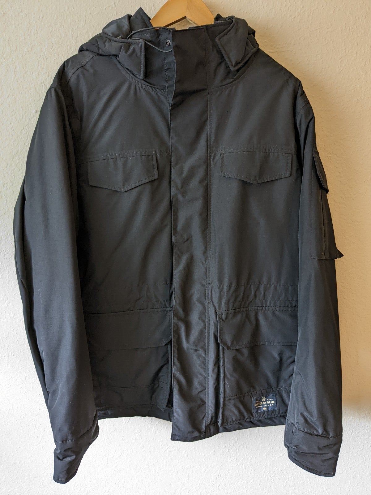 EUC SOLD OUT United By Blue Ultimate American Jacket Black Men's L Made in USA