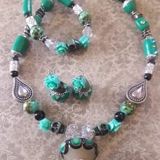 3 piece jewelry set with various beads,