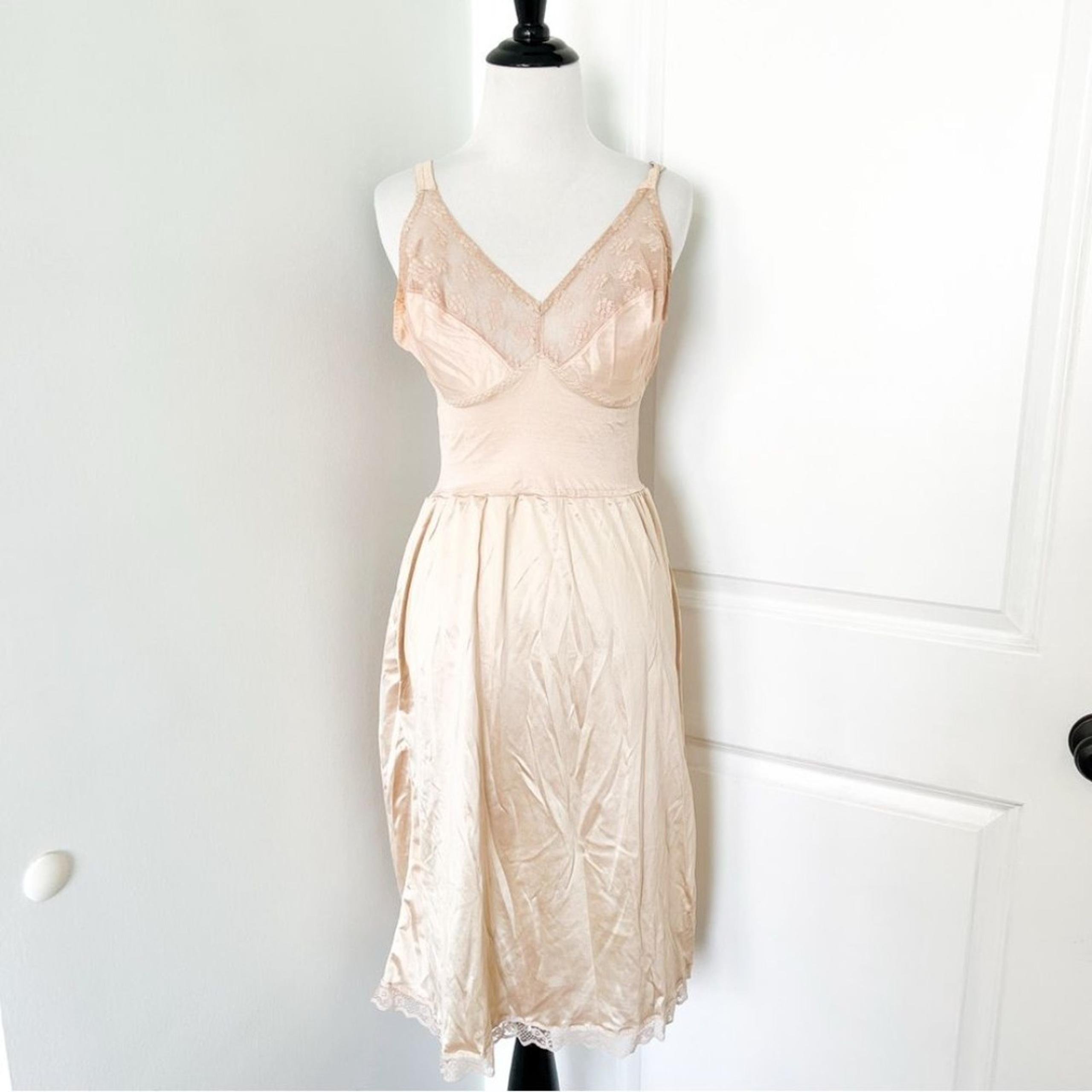 Vintage Cream Nude Lace Slip Dress with Satin Finish - large
