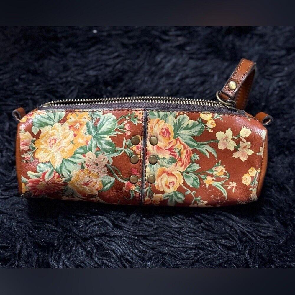 Patricia Nash brown flower wallet