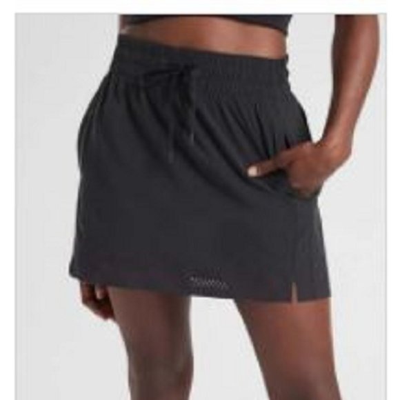 Athleta Black Baja Skort - Women Size: 1