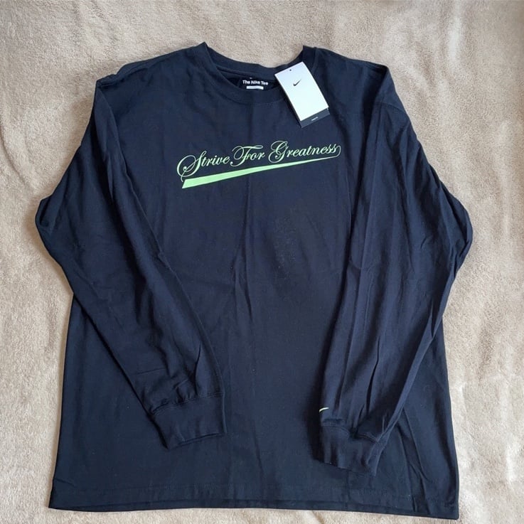 Men’s Nike Dri-Fit Lebron James Shirt