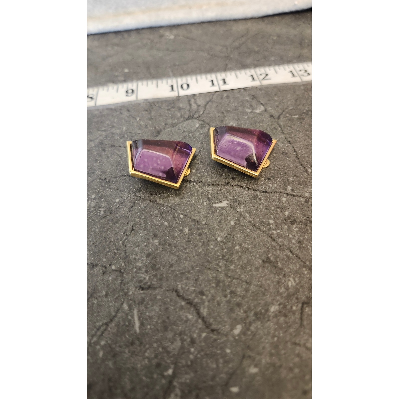 Rare Essex Clip-On Earrings Womens Chunky Red Iridescent Gold Tone