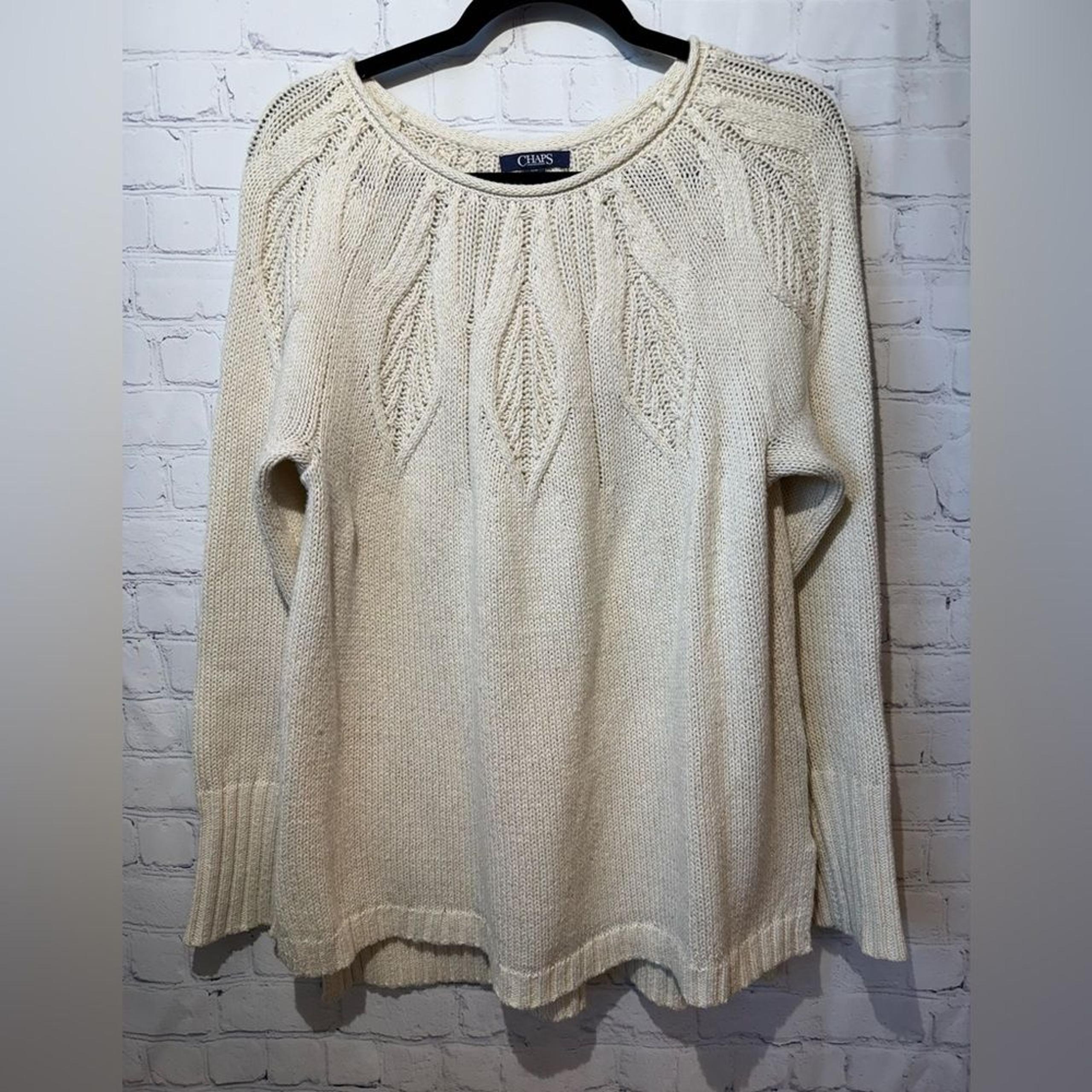 Chaps size large cream with metallic crew neck sweater