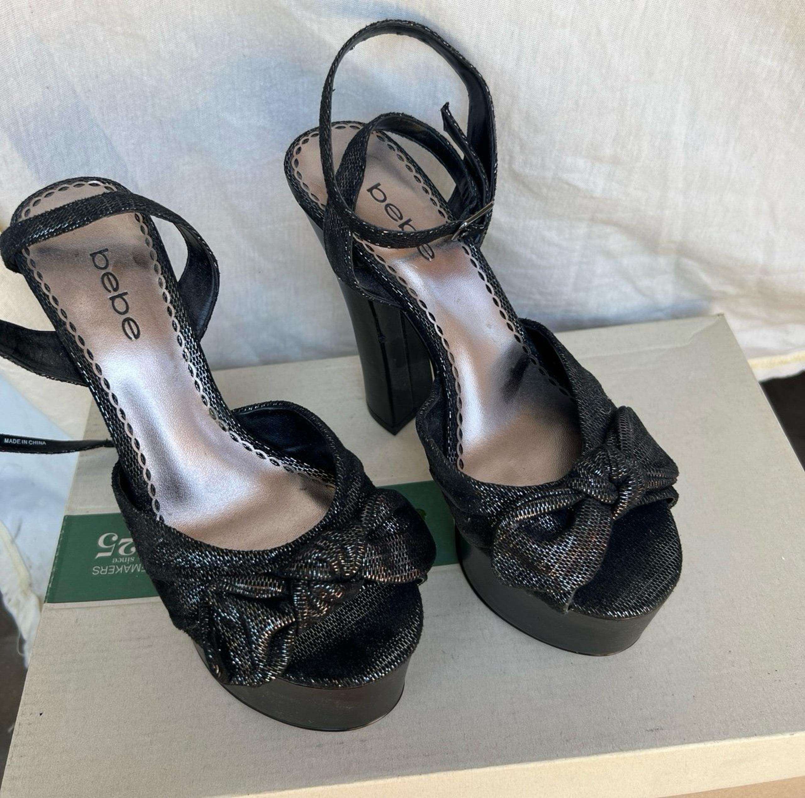 Bebe high heel shoes Size 6
