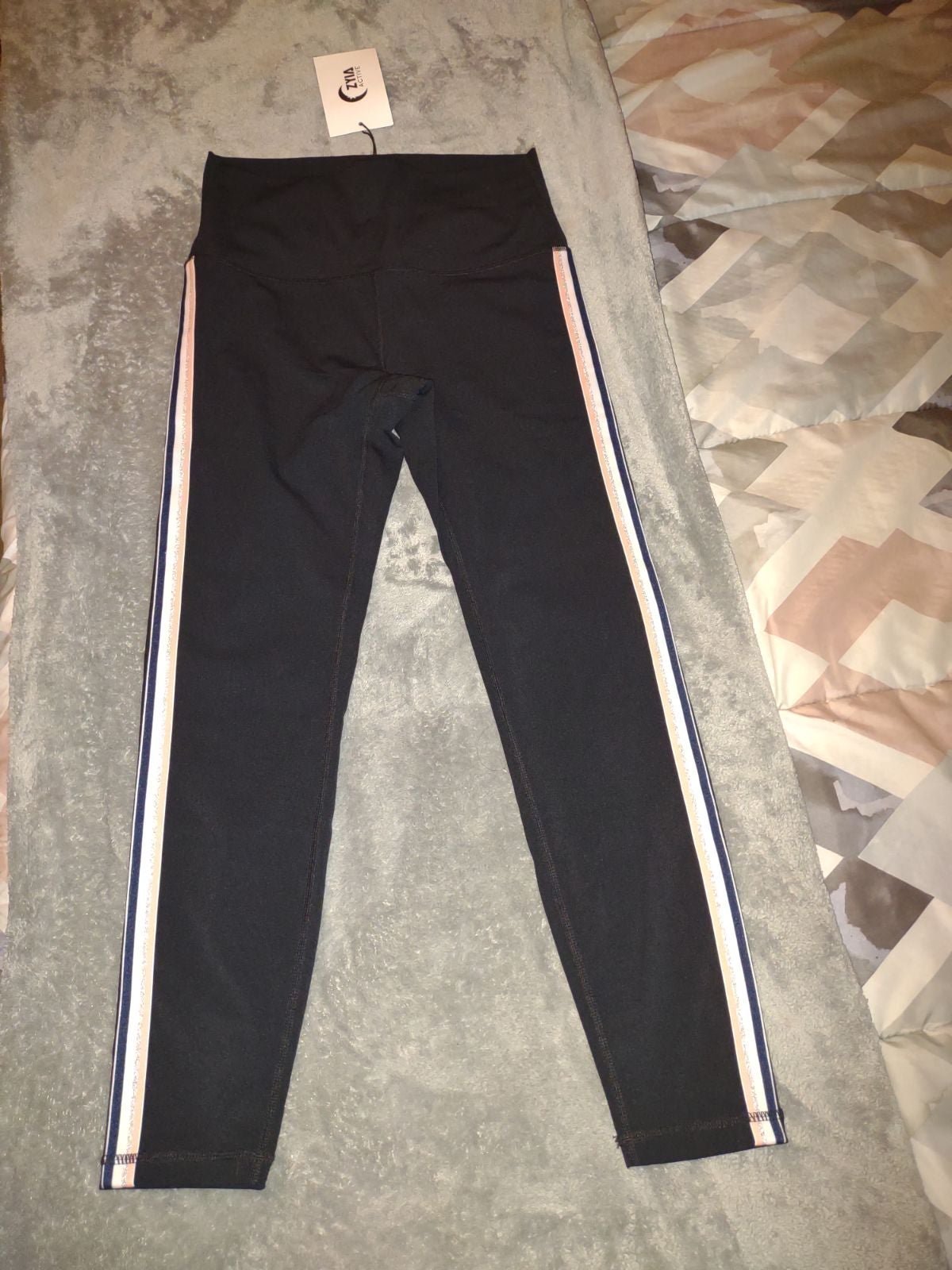 Zyia Active Pink Rainbow Black High Rise Lux 7/8 Leggings size 4
