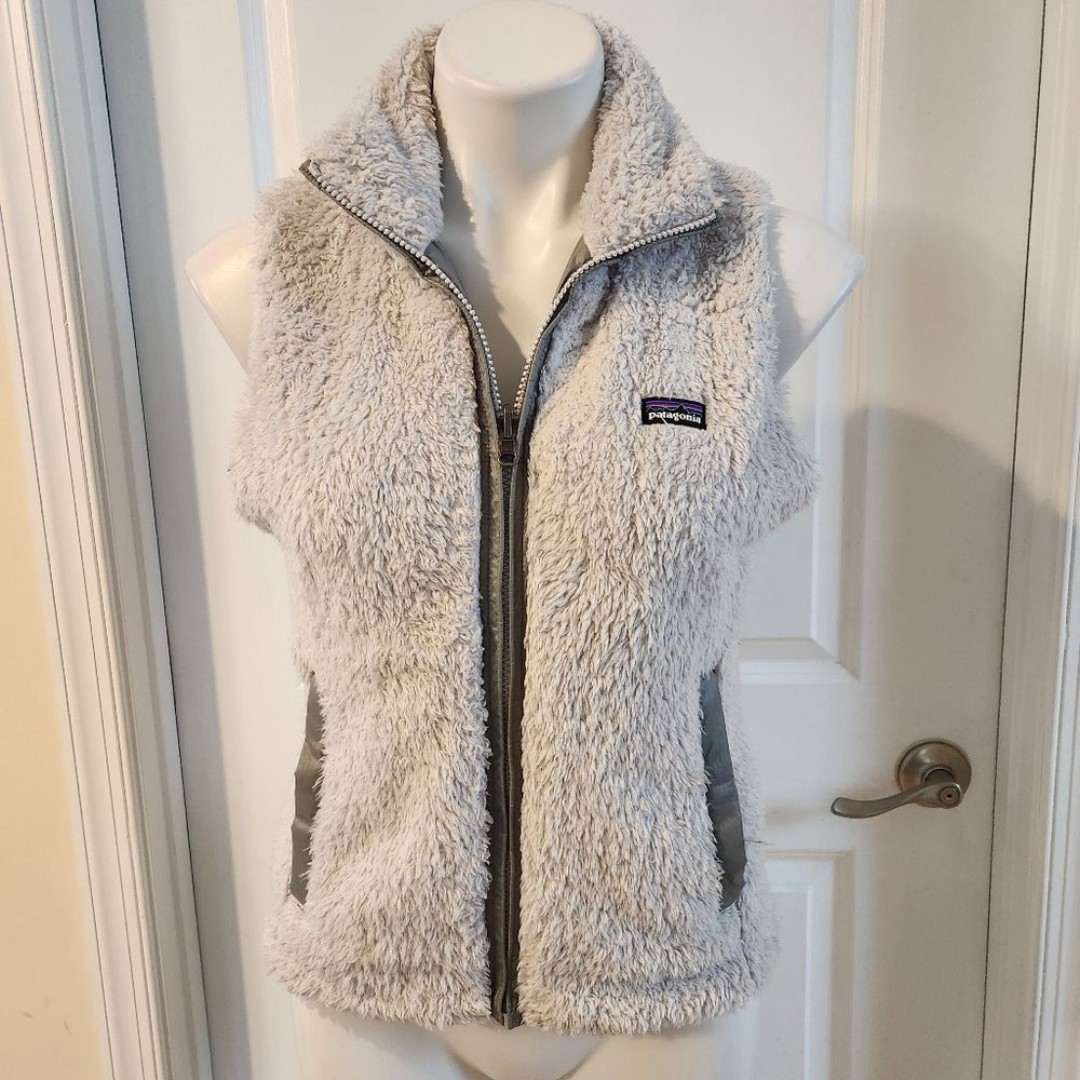 Patagonia gray vest size Small