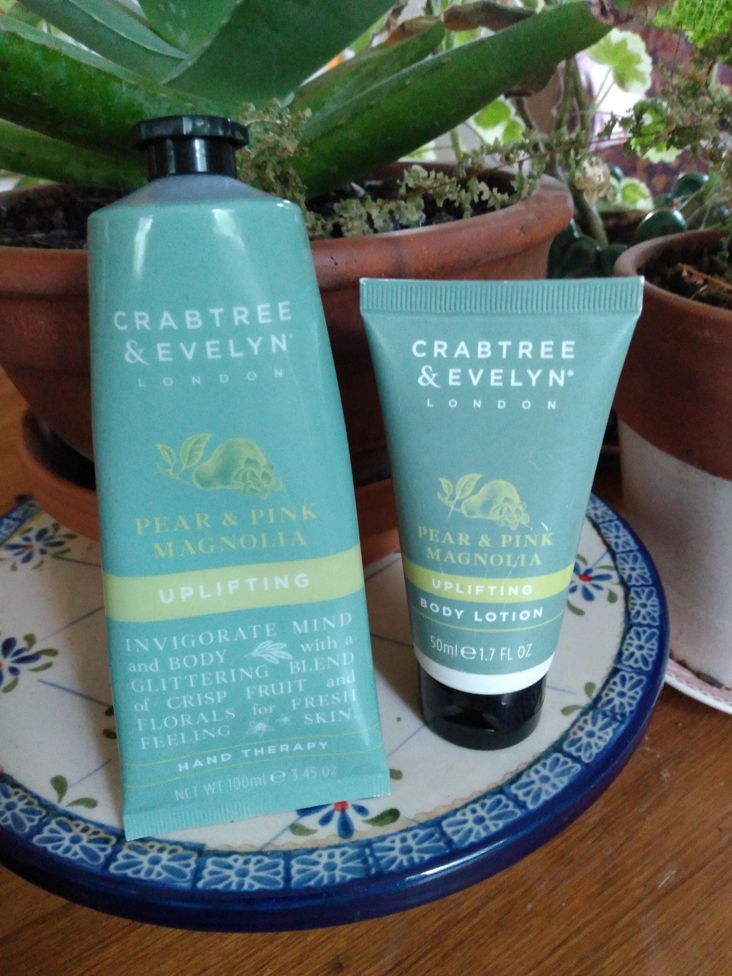 Crabtree and Evelyn Pear & Pink magnolia uplifting