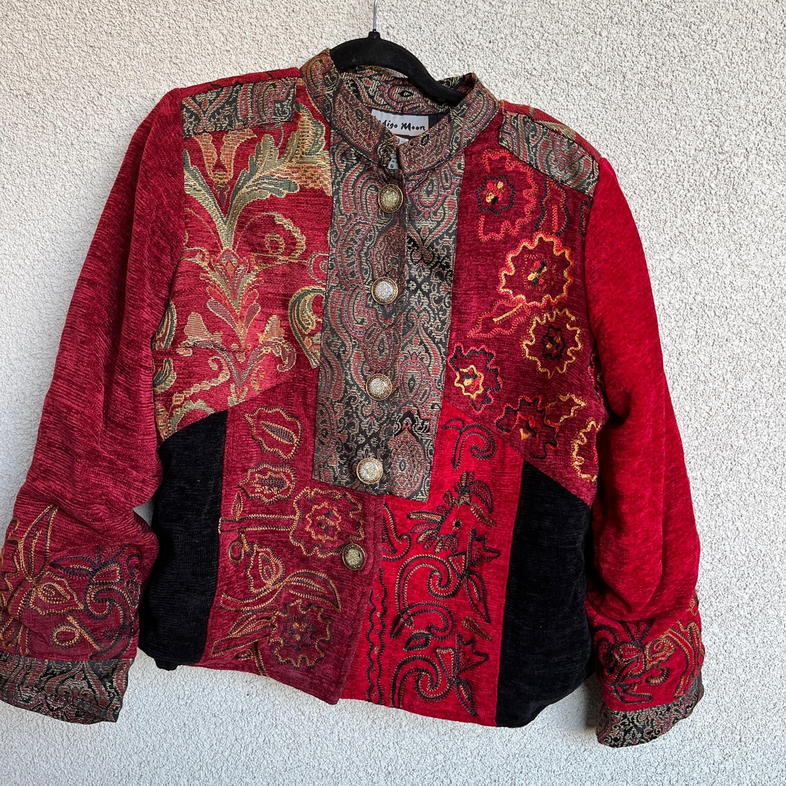 indigo moon red / black jacket Small