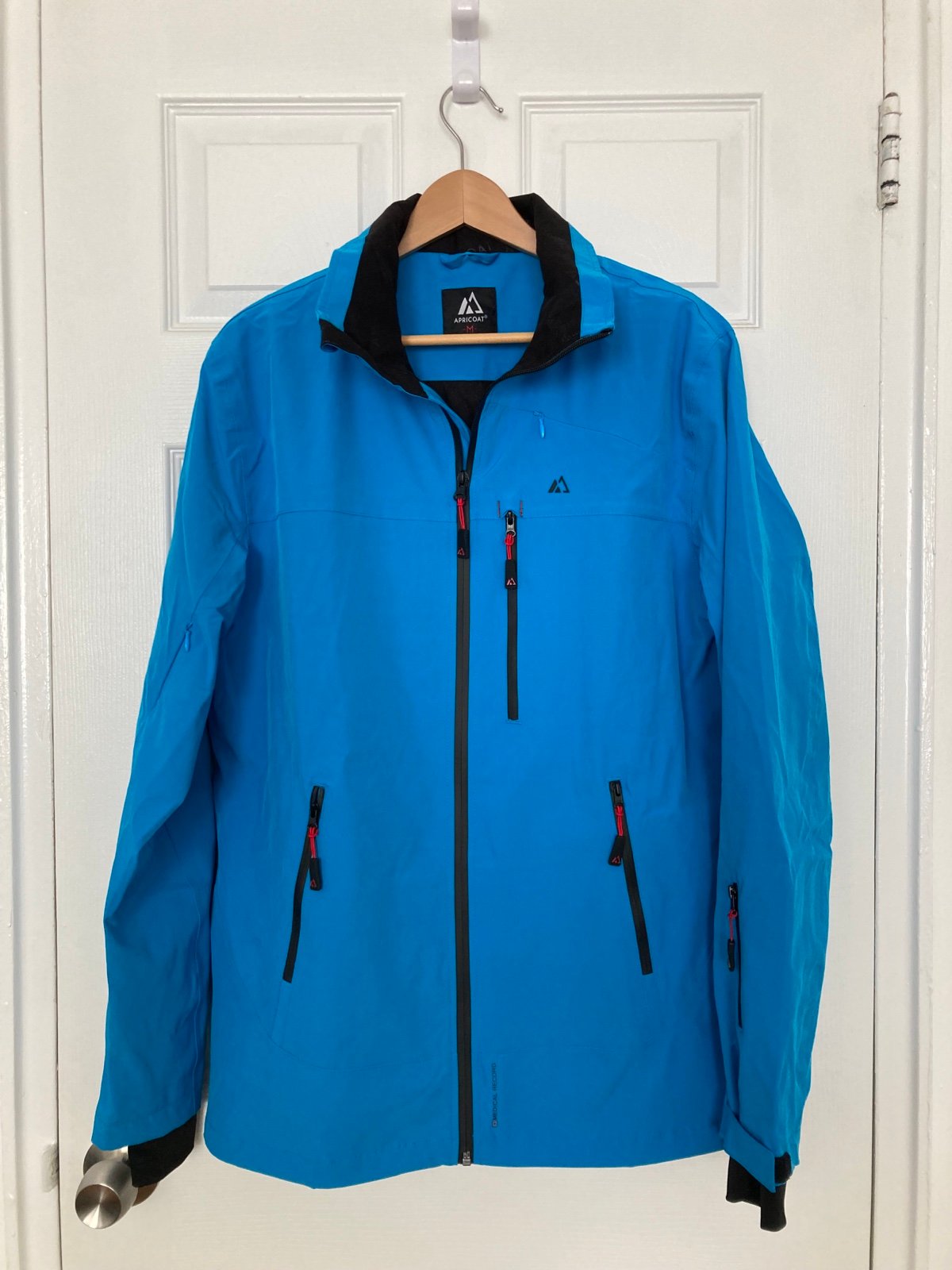 NWOT Men’s Apricoat All-Weather travel jacket