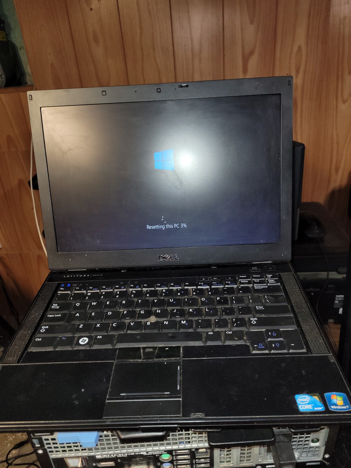 Dell latitude e6410 I-5 Windows 10 64-bit Wi-Fi battery okay