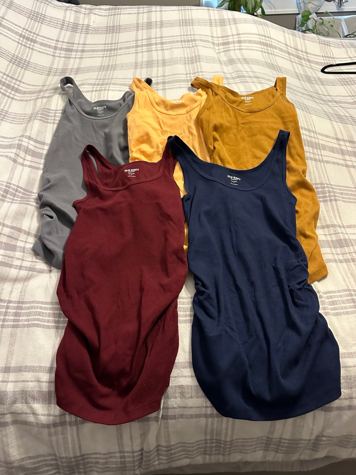 ON Maternity tank top bundle