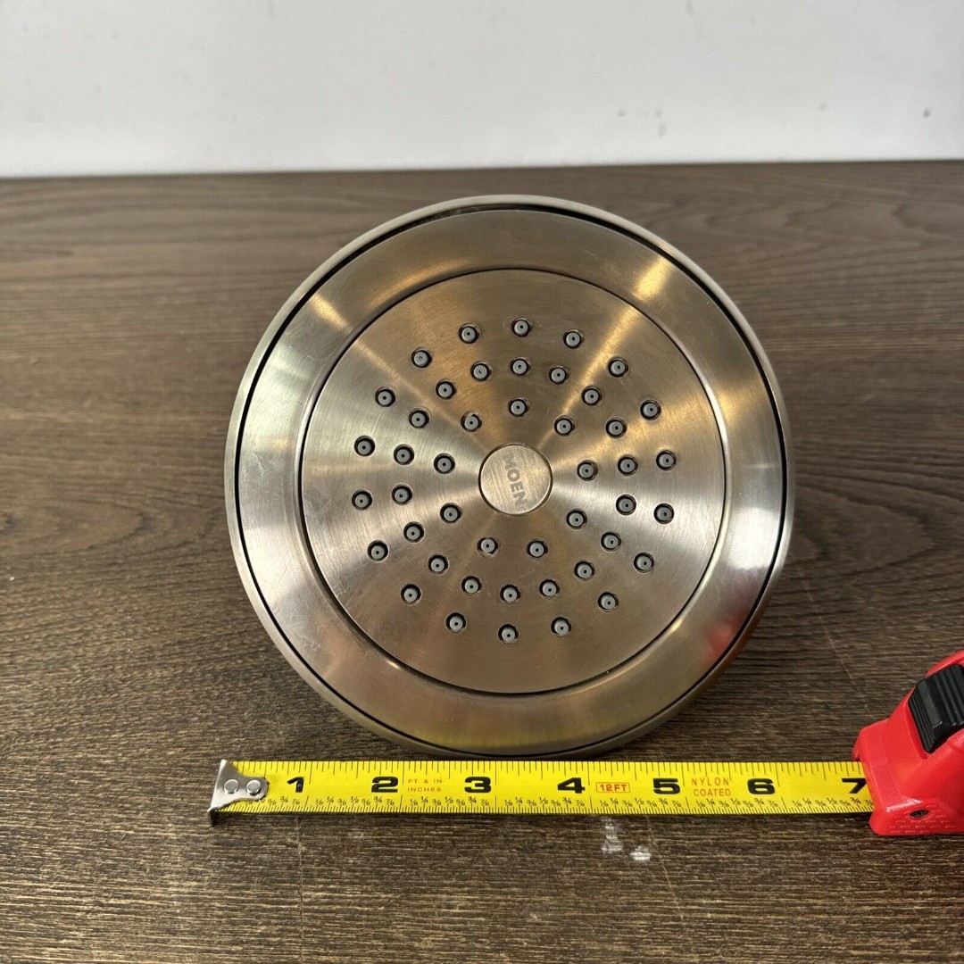 MOEN Shower Head Model A112.18.1M Chrome 2.5gpm 9.5L/min 7 Inch