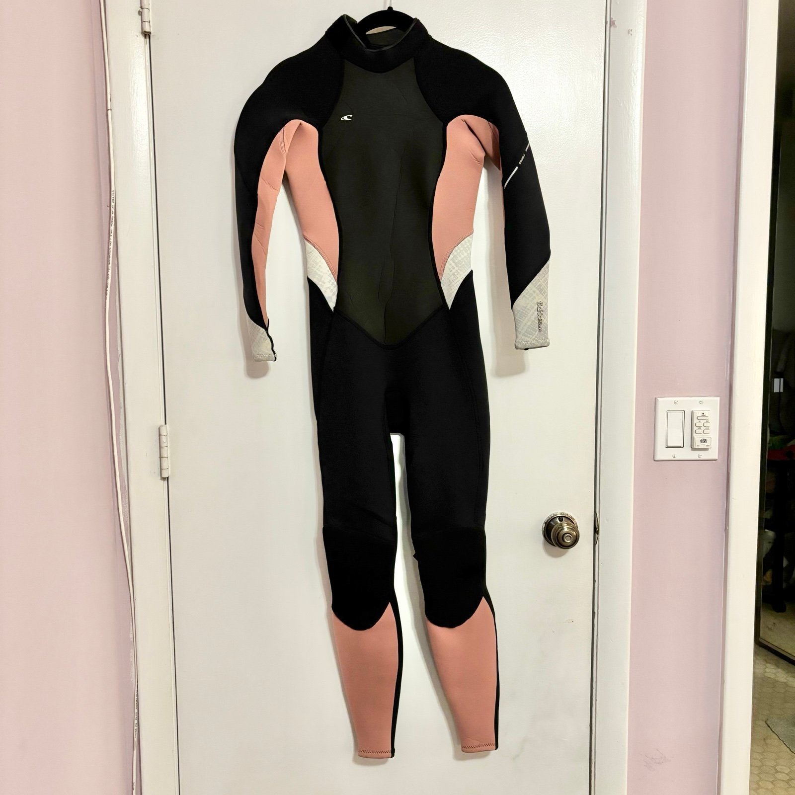 NWT o’neil bahia 3/2 full length wet suit size 4