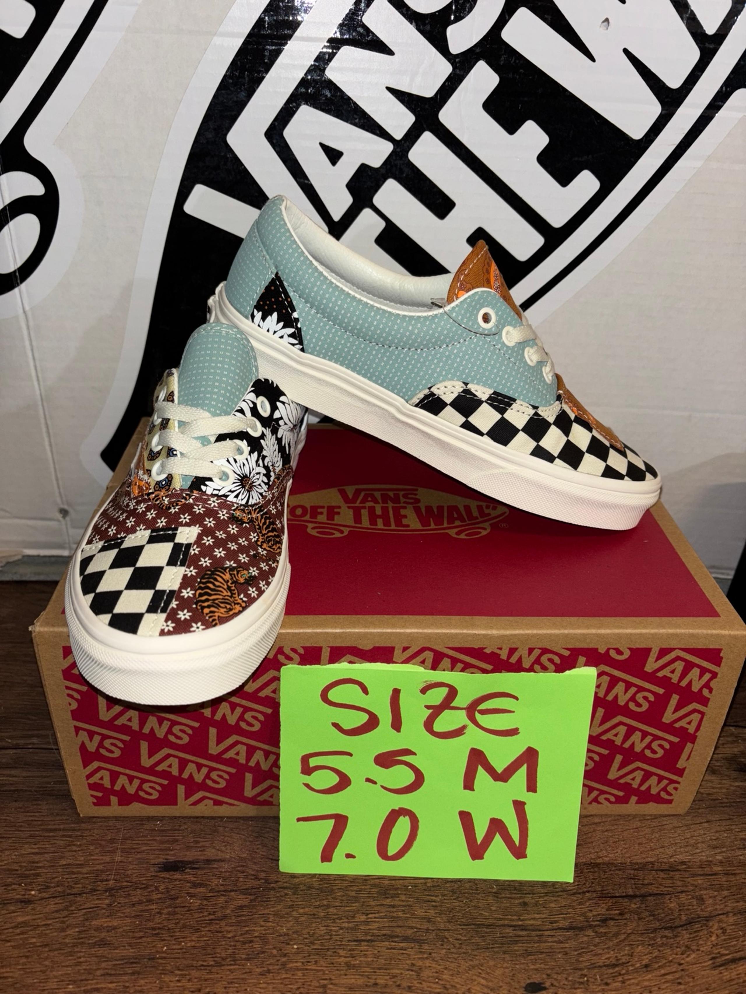 Vans Era size 5.5 Men’s 7.0 Women’s