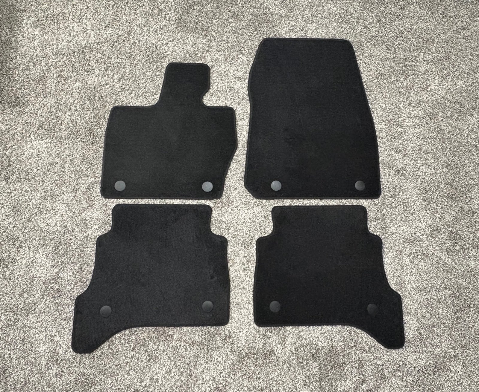 LAND ROVER Black Carpet OEM Floor Mat Set - (2024-2025)