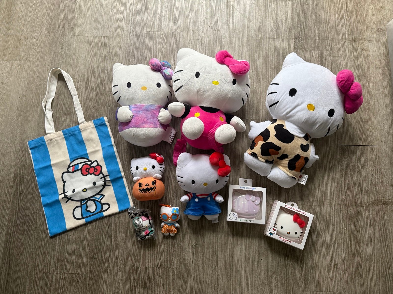 Hello Kitty plush bundle of 10