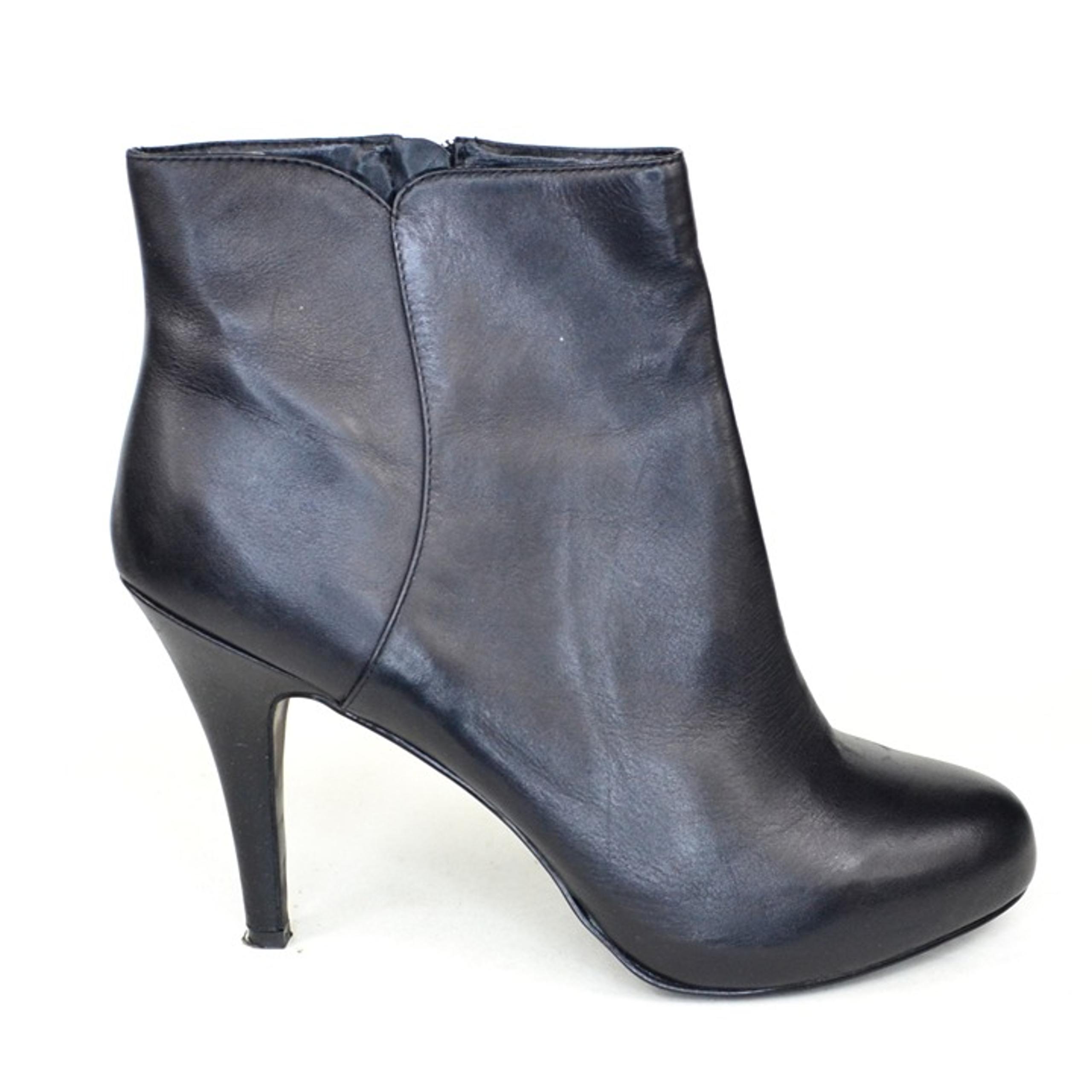 Nine West Noengel Women's Size 12 Black Leather High Heel Ankle Booties With Box