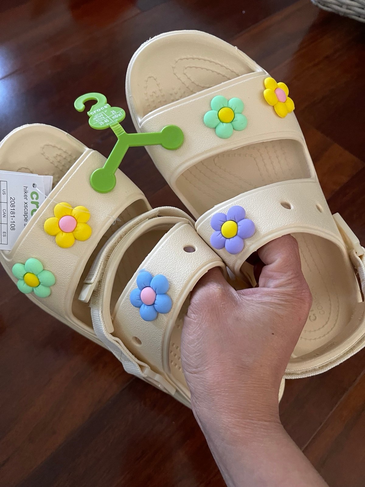 Crocs size 9 women