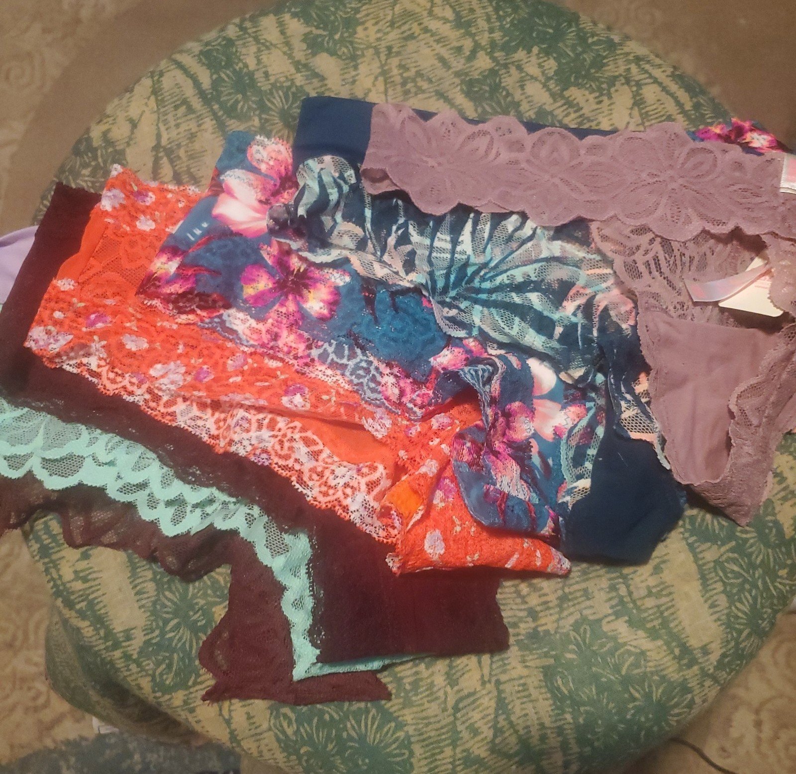 VS Cheeksters & thong