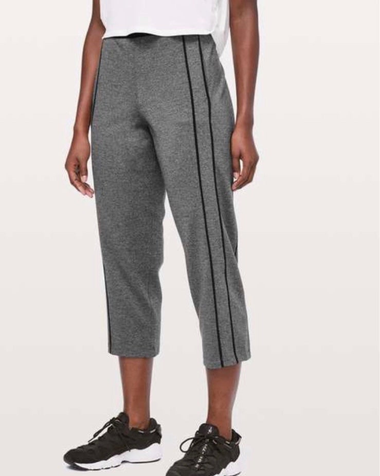 Lululemon Light Strides Cropped Pant (Size 10)