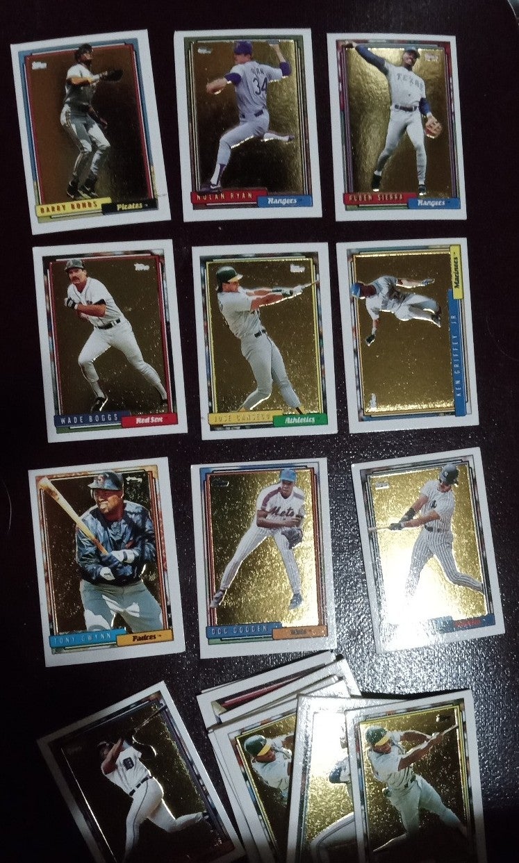 Vintage Baseball Cards in 2 complete sets plus 20 gold cards ken Griffey jr