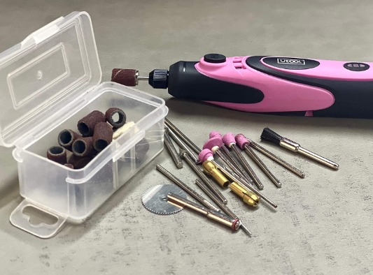 Mini Cordless Rotary Tool Kit 4V with 42 Accessories, USB Charging and 3-Speed