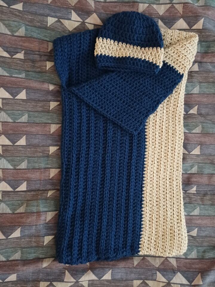 Baby snuggle pouch