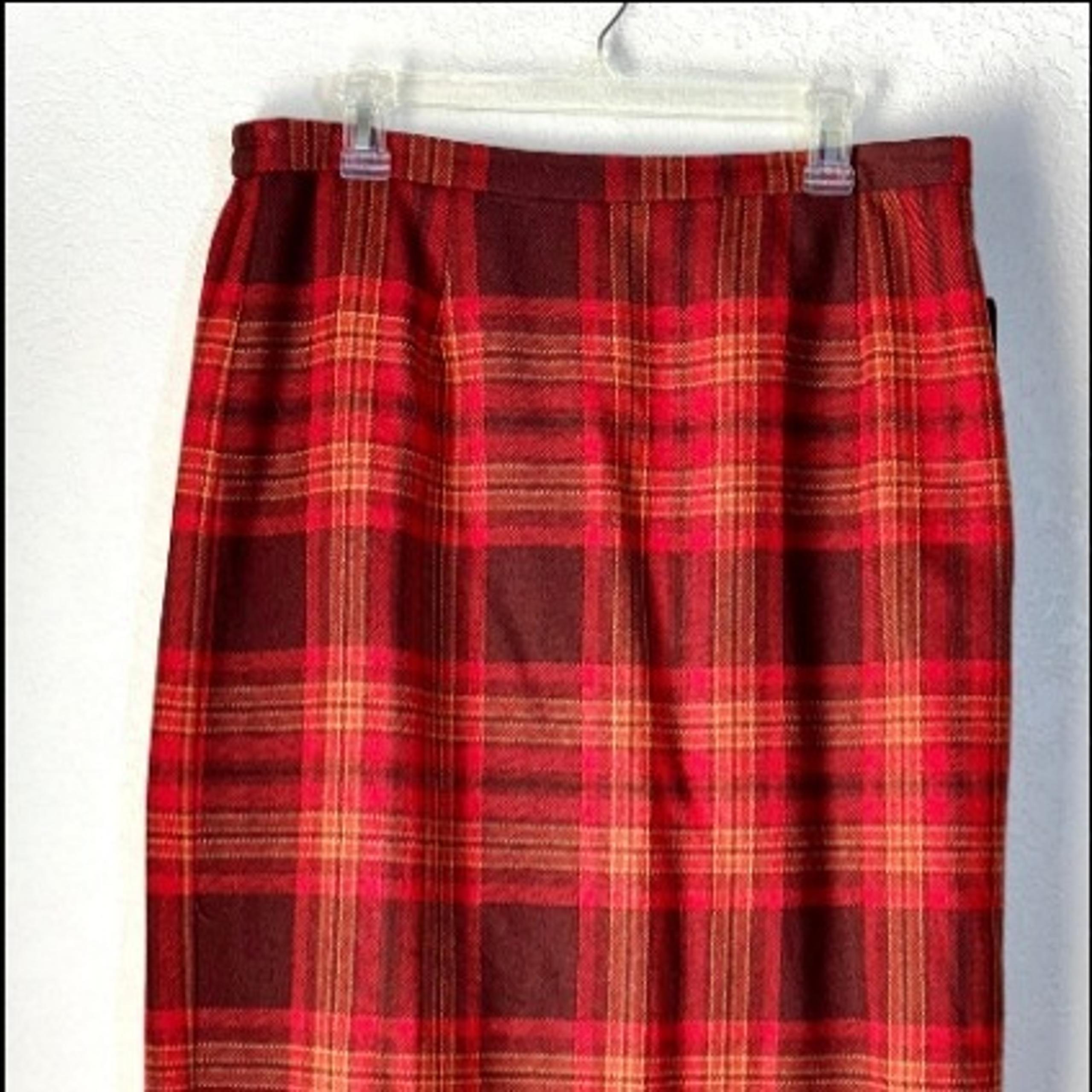Red Tartan Fringe Skirt – Size 16 – Holiday Vintage Look