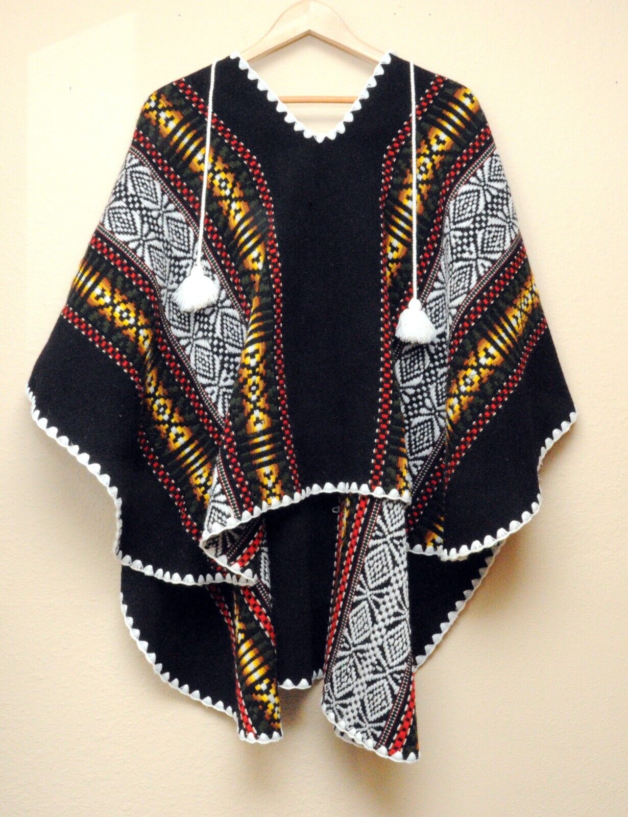 Unique-Vintage So. America Handmade Crochet Knit Poncho Hooded Hippie 60s 70s-